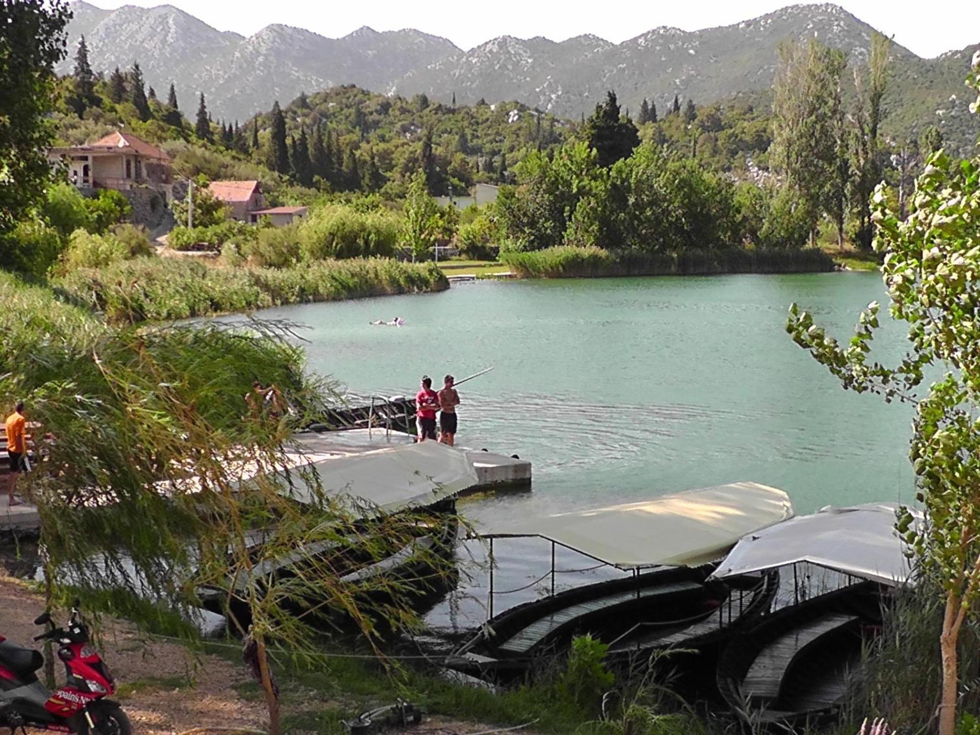 Franic Bacina Lakes Apartments Ploce  Buitenkant foto