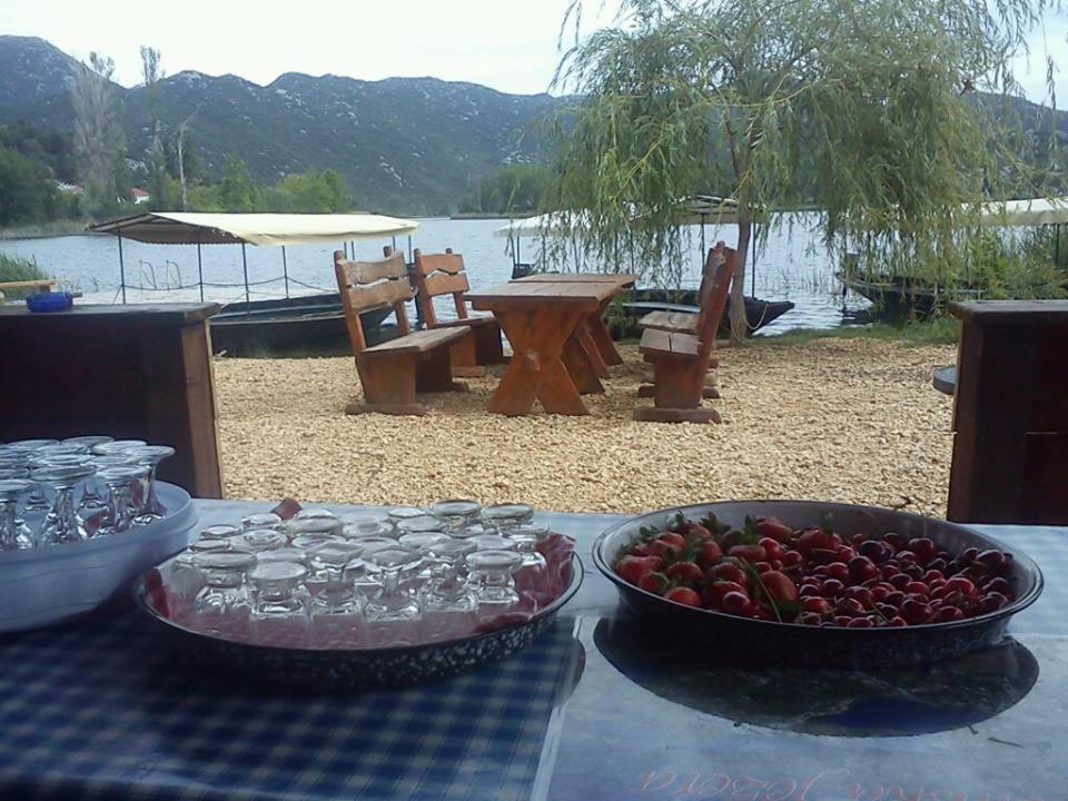 Franic Bacina Lakes Apartments Ploce  Buitenkant foto