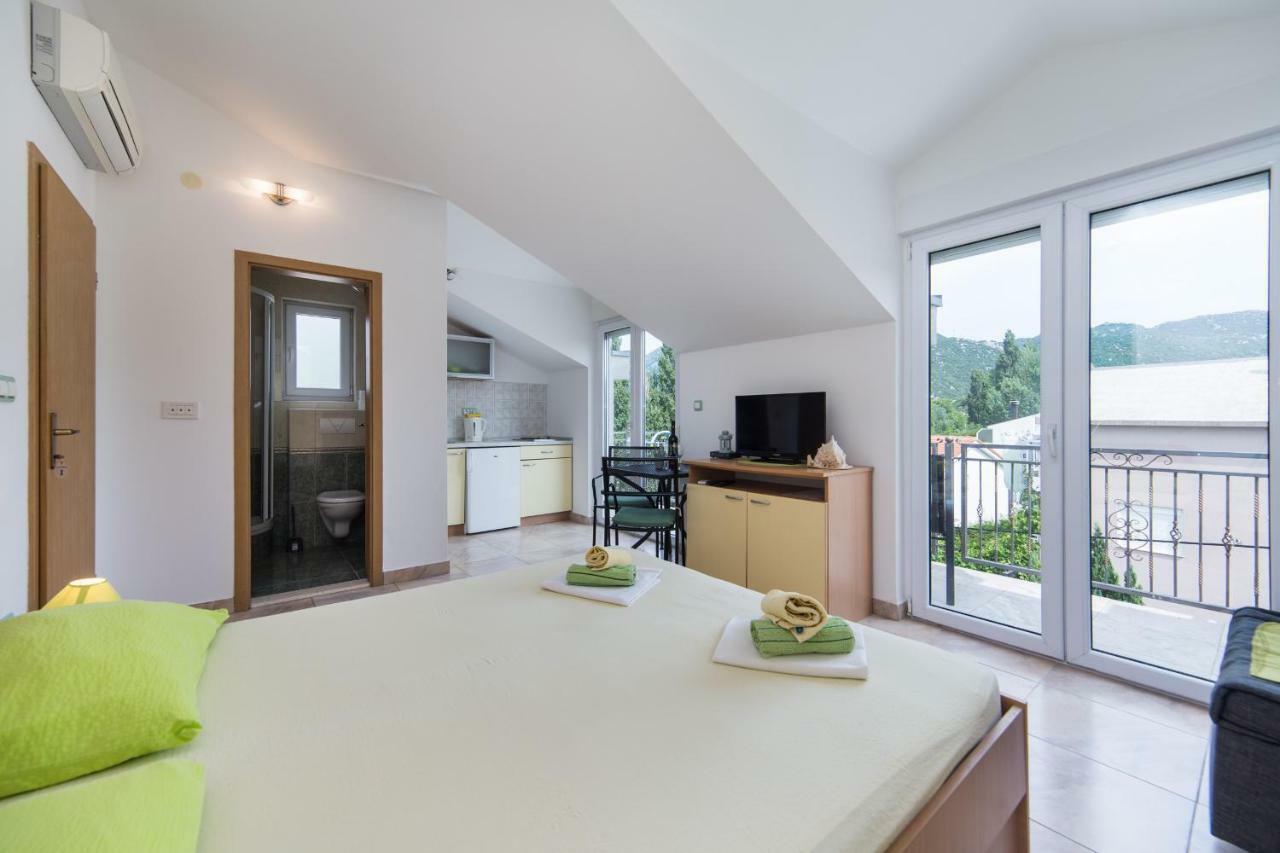 Franic Bacina Lakes Apartments Ploce  Buitenkant foto