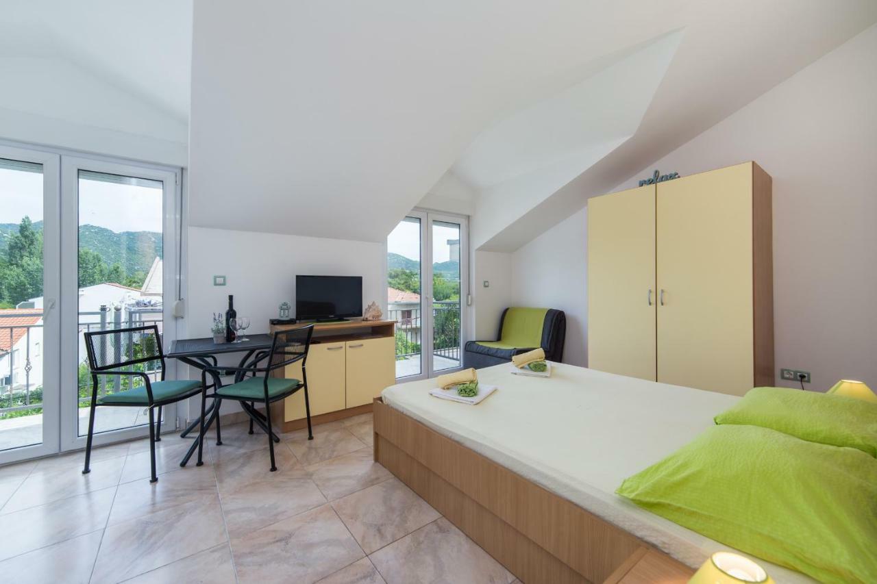 Franic Bacina Lakes Apartments Ploce  Buitenkant foto